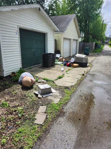 ICON's Worst Alley Makeover contest cleaned up two alleys in Springfield Illinois on Friday, April 24 as part of the United Way Day of Caring.