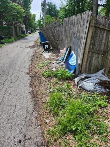 ICON's Worst Alley Makeover contest cleaned up two alleys in Springfield Illinois on Friday, April 24 as part of the United Way Day of Caring.